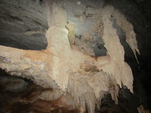 IMG 3320 300x225 - Estalactites