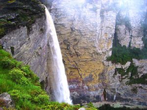 FUMAÇA WATERFALL